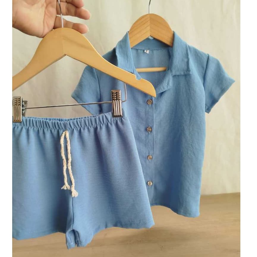 Conjunto Infantil Menino Verão – Camisa com Botões e Gola + Shorts com Elástico