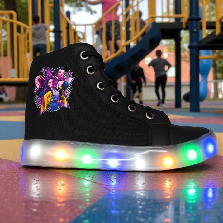 Bota Infantil Menina Guerreira k Com Luz de LED Desenho Confortável