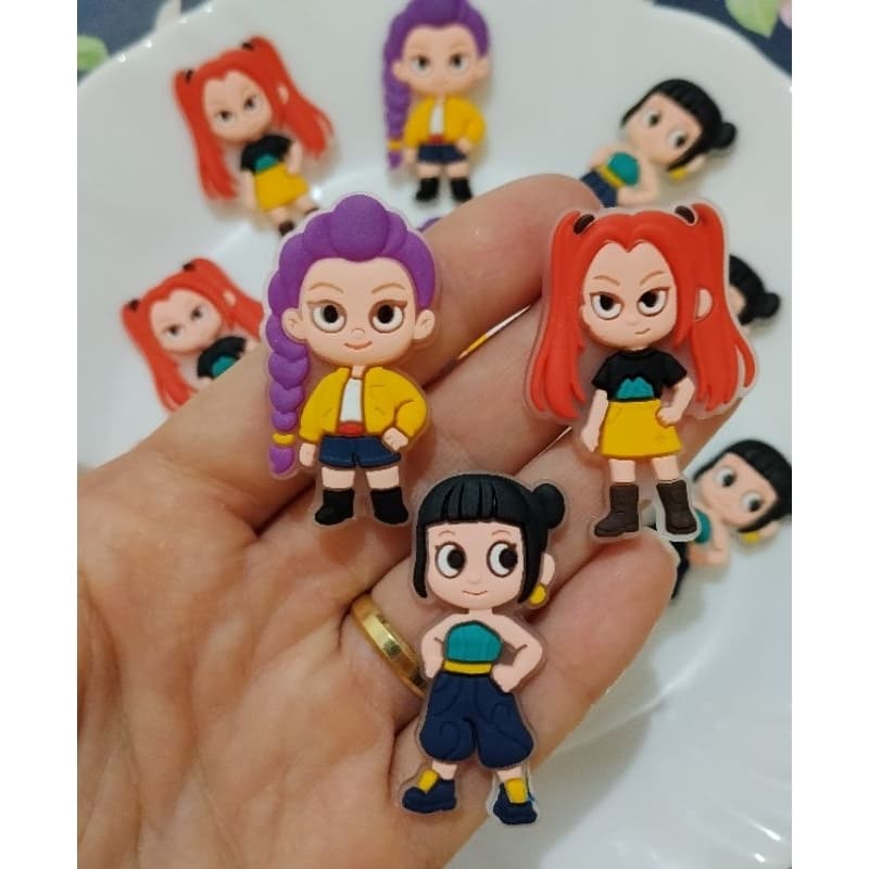 Aplique Emborrachado Guerreiras KPop 12 UNIDADES Para Artesanato