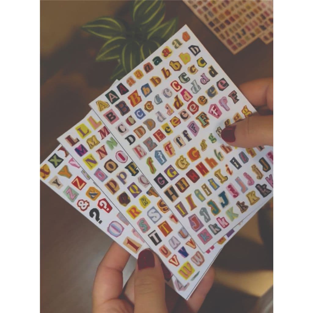 Cartela de Adesivos Alfabeto e Números Coloridos