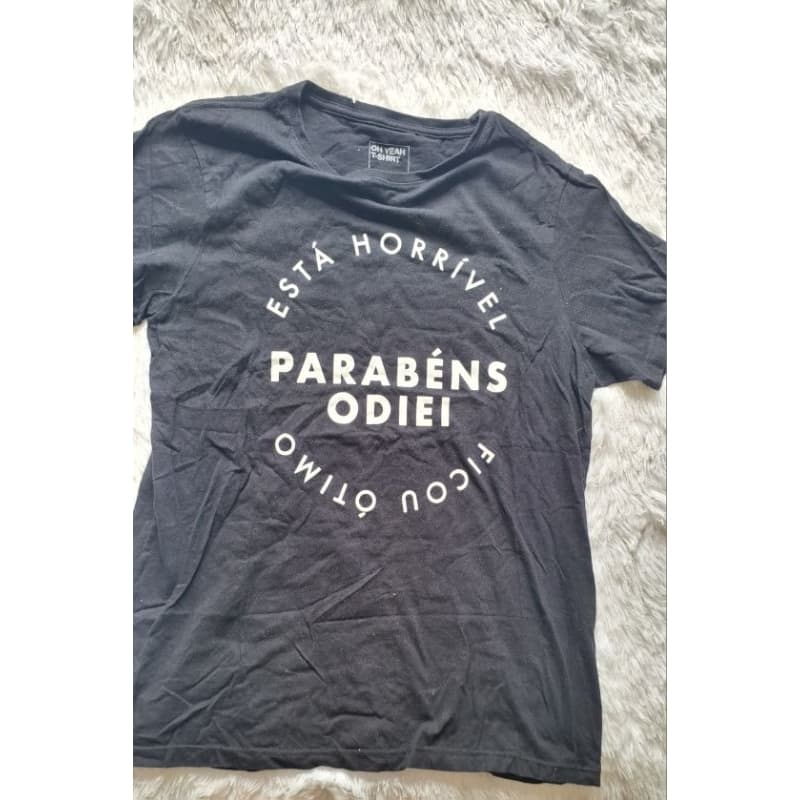 Blusa parabéns M  usada 1x