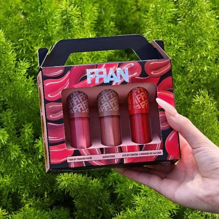 KIT COM 3 GLOSS LABIAL EM TRES TOM