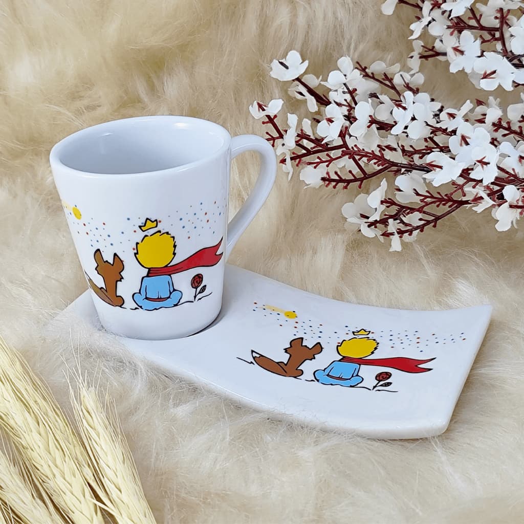 Kit Xícara 120ml Café/Chá em Porcelana com Pires Ondulado Pequeno Príncipe Estrelas