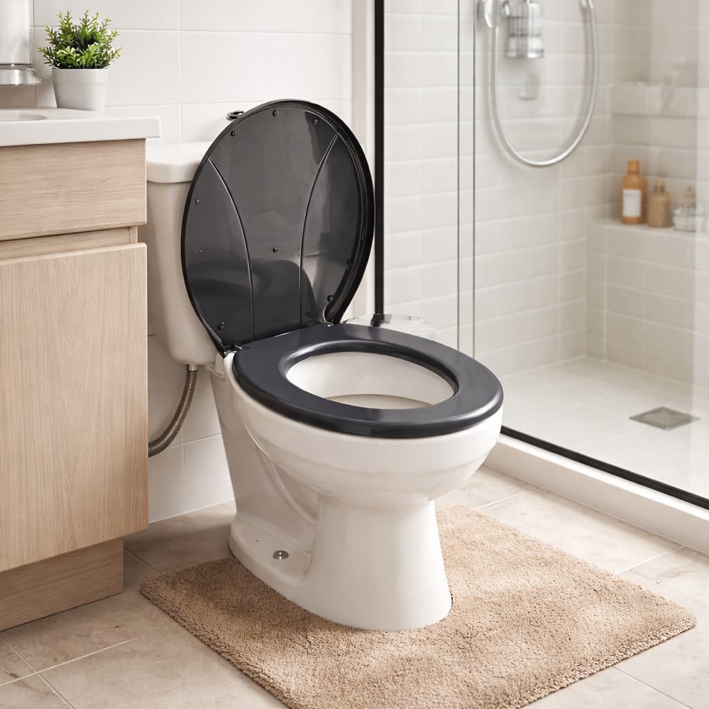 KIT ATÉ 2 ASSENTO SANITARIO PRETO E BRANCA C\ENCAIXE UNIVERSAL TAMPA VASO SANITARIO PLASTICO