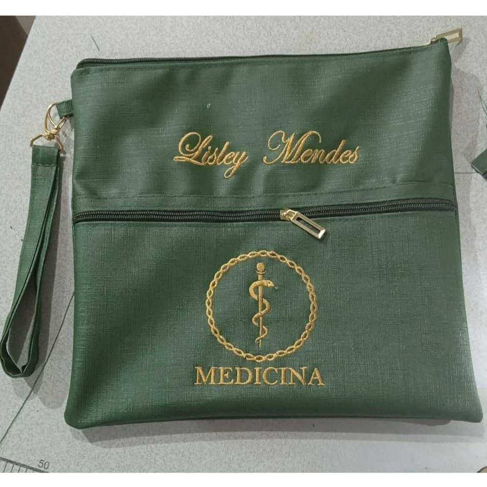 porta jaleco, scrubs, roupa cirurgica, hospitalar, enfermagem, odontologia, fisioterapia, medicina