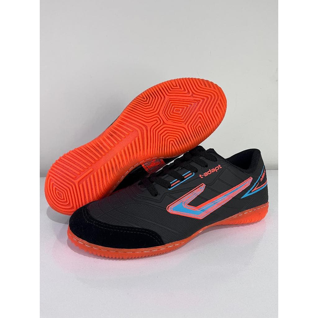 chuteira tenis futisal pto/laranja top profissional-leve,confortavel,antiderrapante,quadra,salao