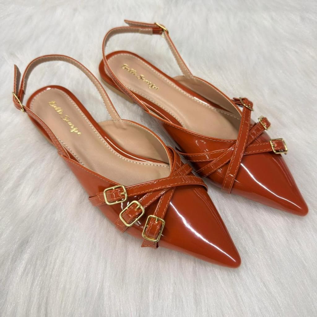 Sandália Sapatilha Feminina Bico Alongado SlingBack Verniz Confortável Casual com Fivelas Confort