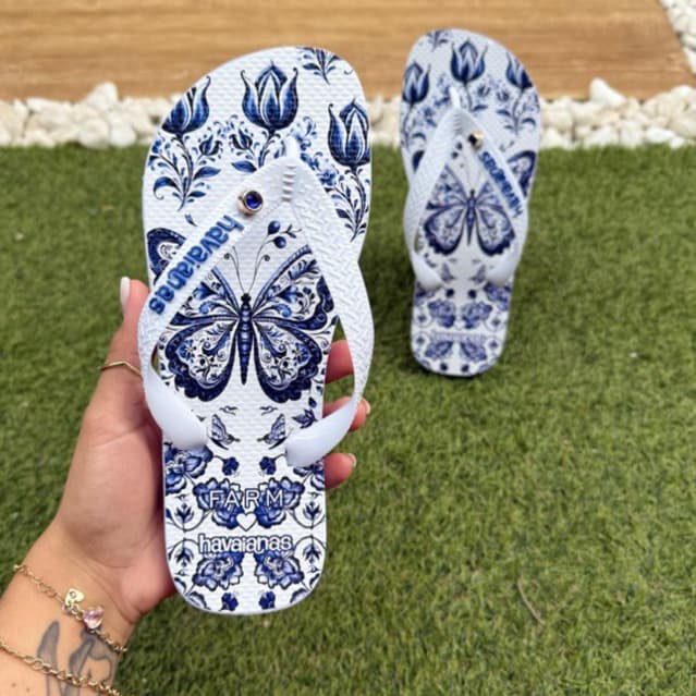 Chinelo feminino com pingente verão