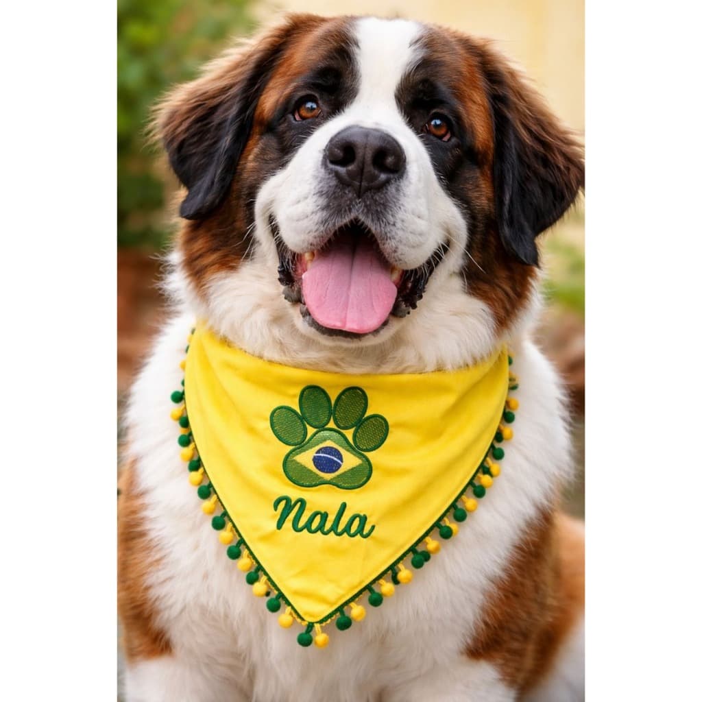 Bandana pet personaliza com a patinha do brasil + nome do pet+ pompom verde e amarelo TAM: P,M,G,GG