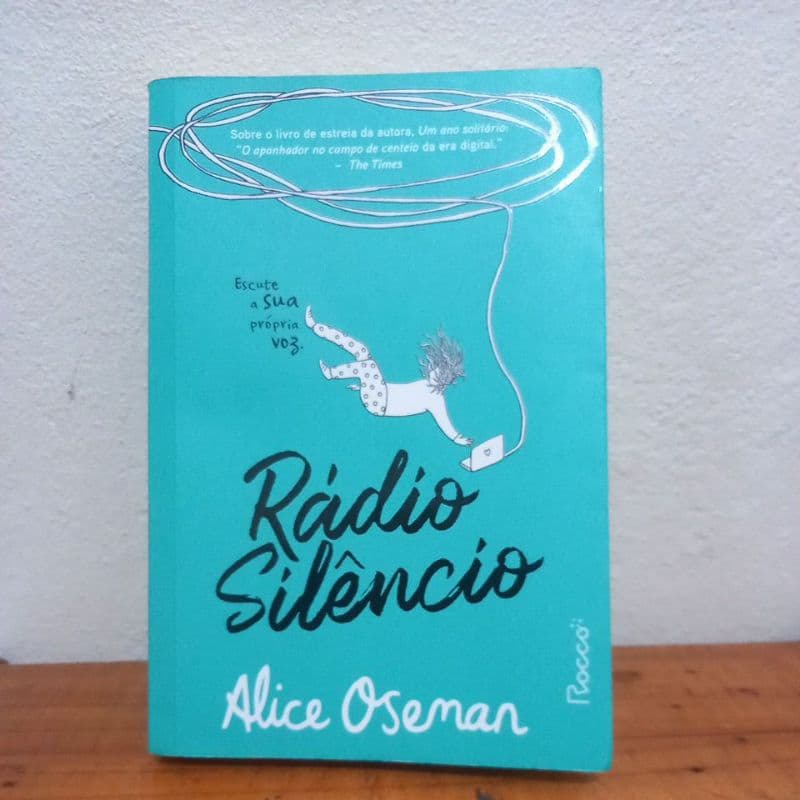 Livro Rádio Silêncio