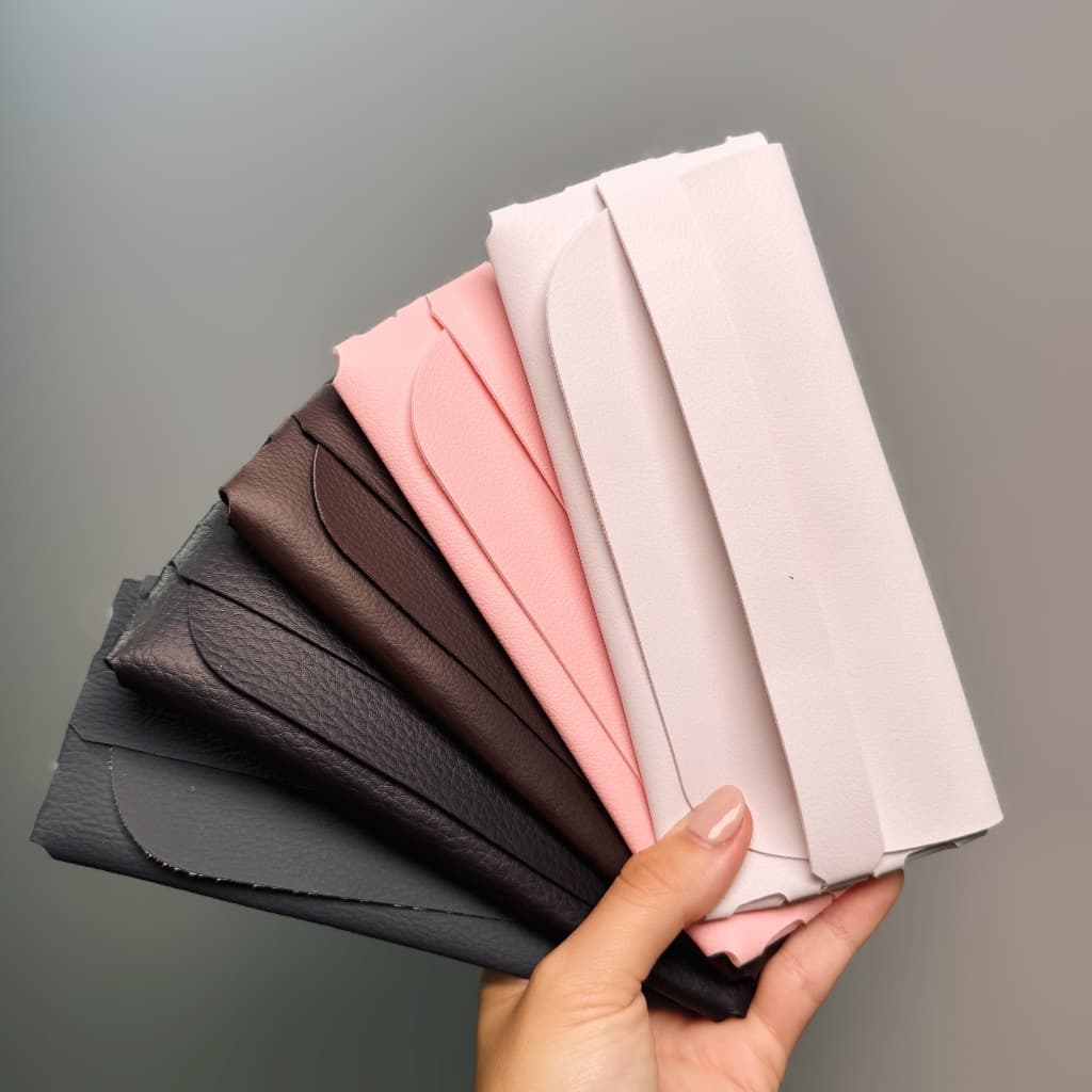 Kit C/20 Estojo para Óculos de Sol Couro Ecológico com Flanela Porta Óculos Case Porta Óculos