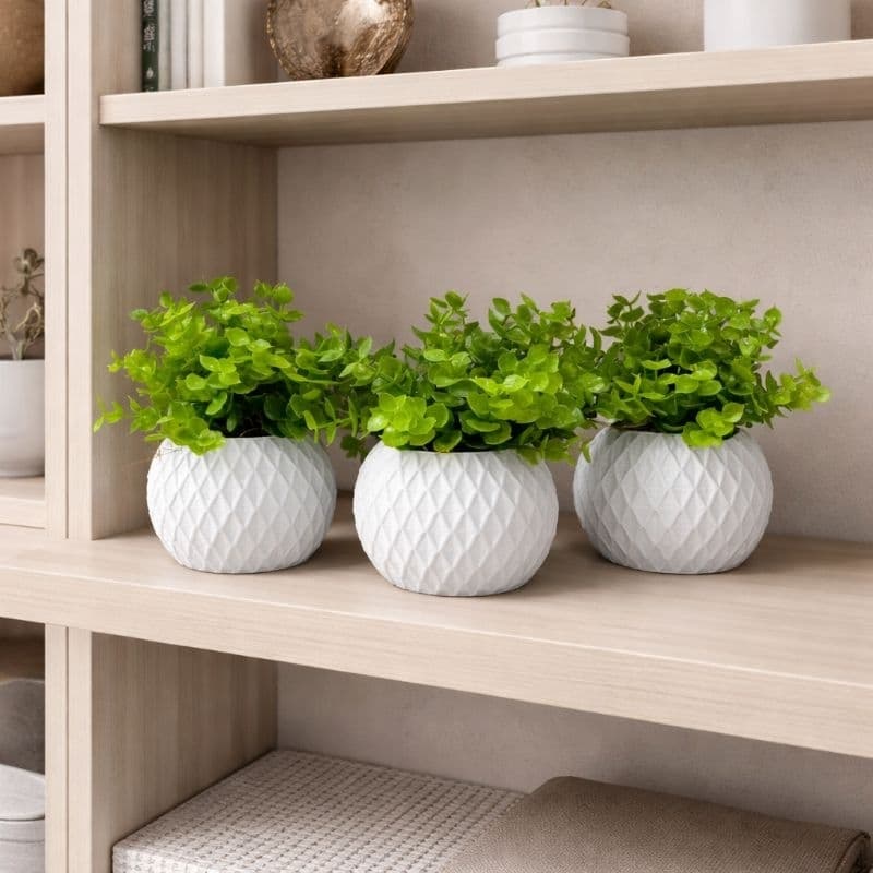 Vaso com planta artificial eucalipto | para decorar quarto , escritório , sala , banheiro