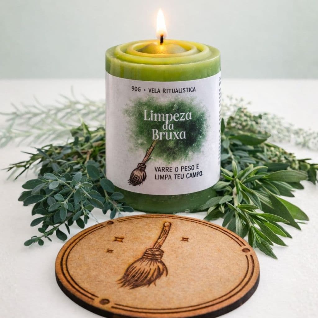 Kit Vela Limpeza da Bruxa + Porta-Vela MDF Vassoura + Ritual: Alecrim, Arruda e Guiné para Limpeza Energética e Proteção