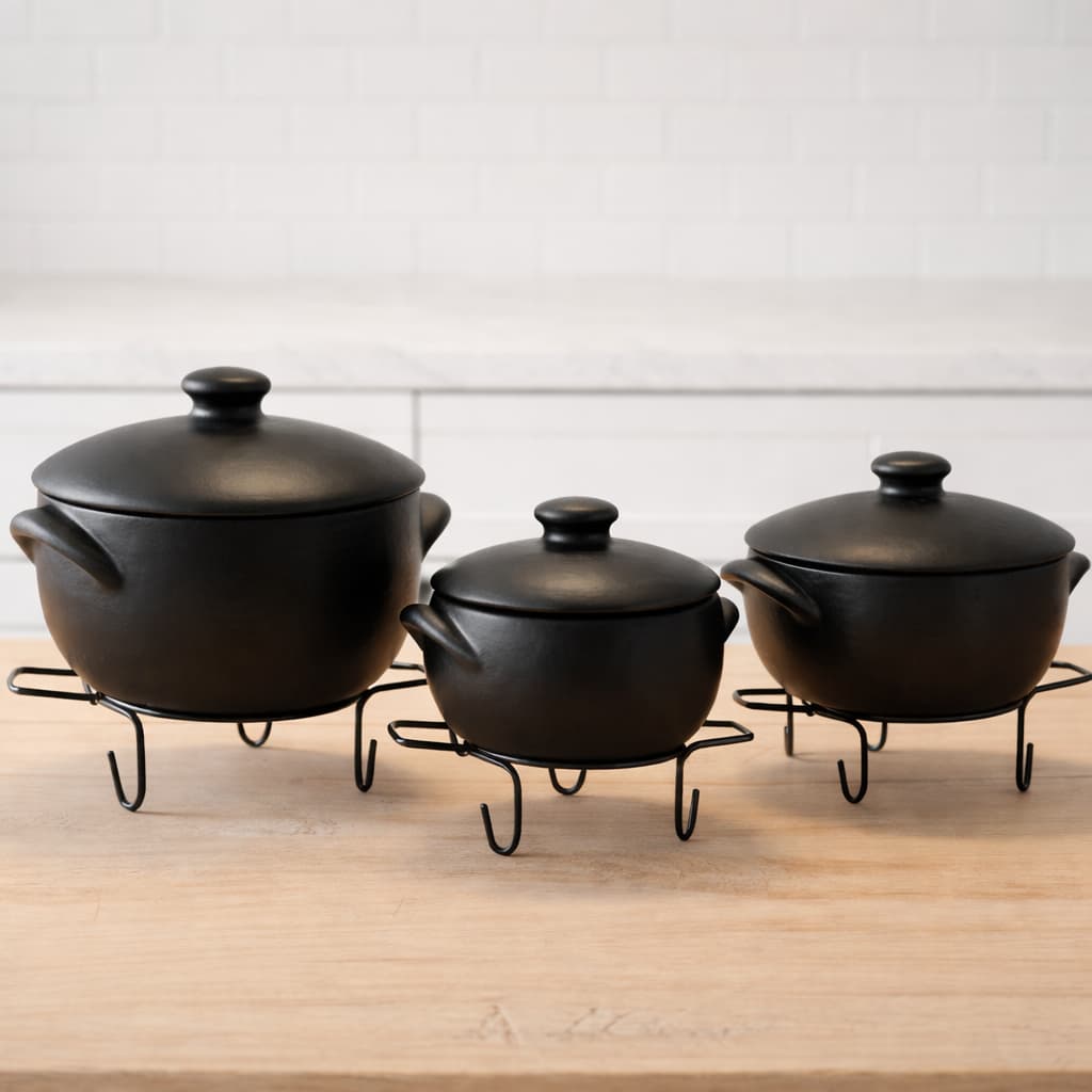 Conjunto - Kit Três Panelas de Barro Capixaba Preta 1/2/3,5 L (COM ou SEM Suportes) - Artesanais
