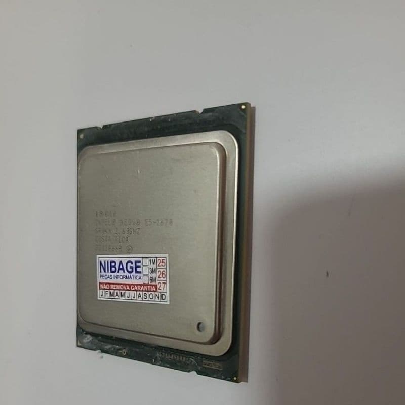 Processador Intel Xeon E5-2670 SERVIDOR / usado / COMPATIVEL X79 DDR3 / testado /Garantia  NF