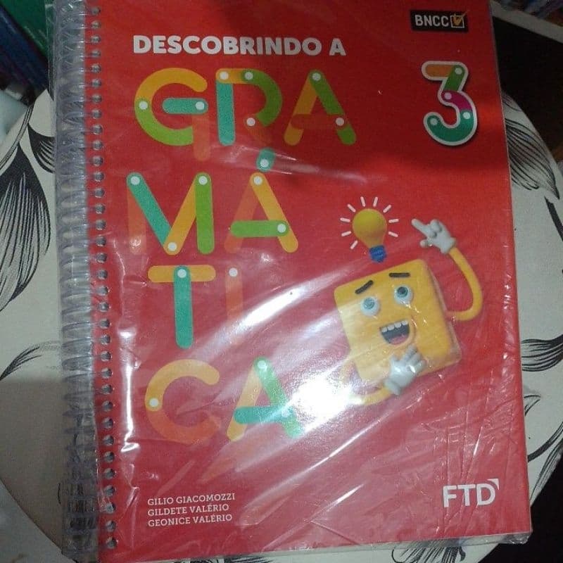 descobrindo gramática 3 ano