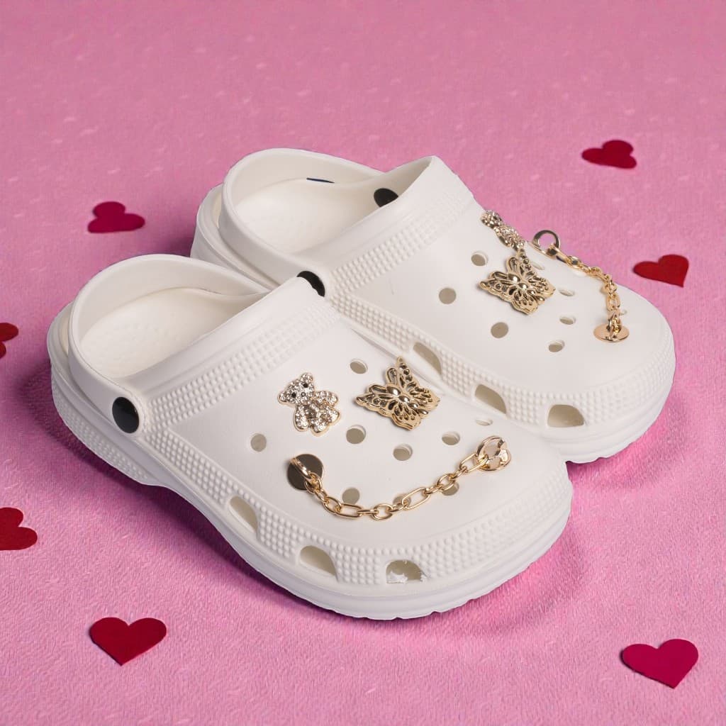 Sandália Infantil Babuche Luxo Com enfeite Leve Confortável Modinha