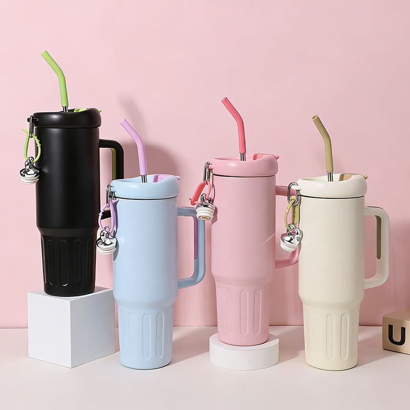 Copo Térmico Inox Portátil 1200ml - Garrafa Térmica Inoxidável com Tampa, Canudo e Sem Logo O5