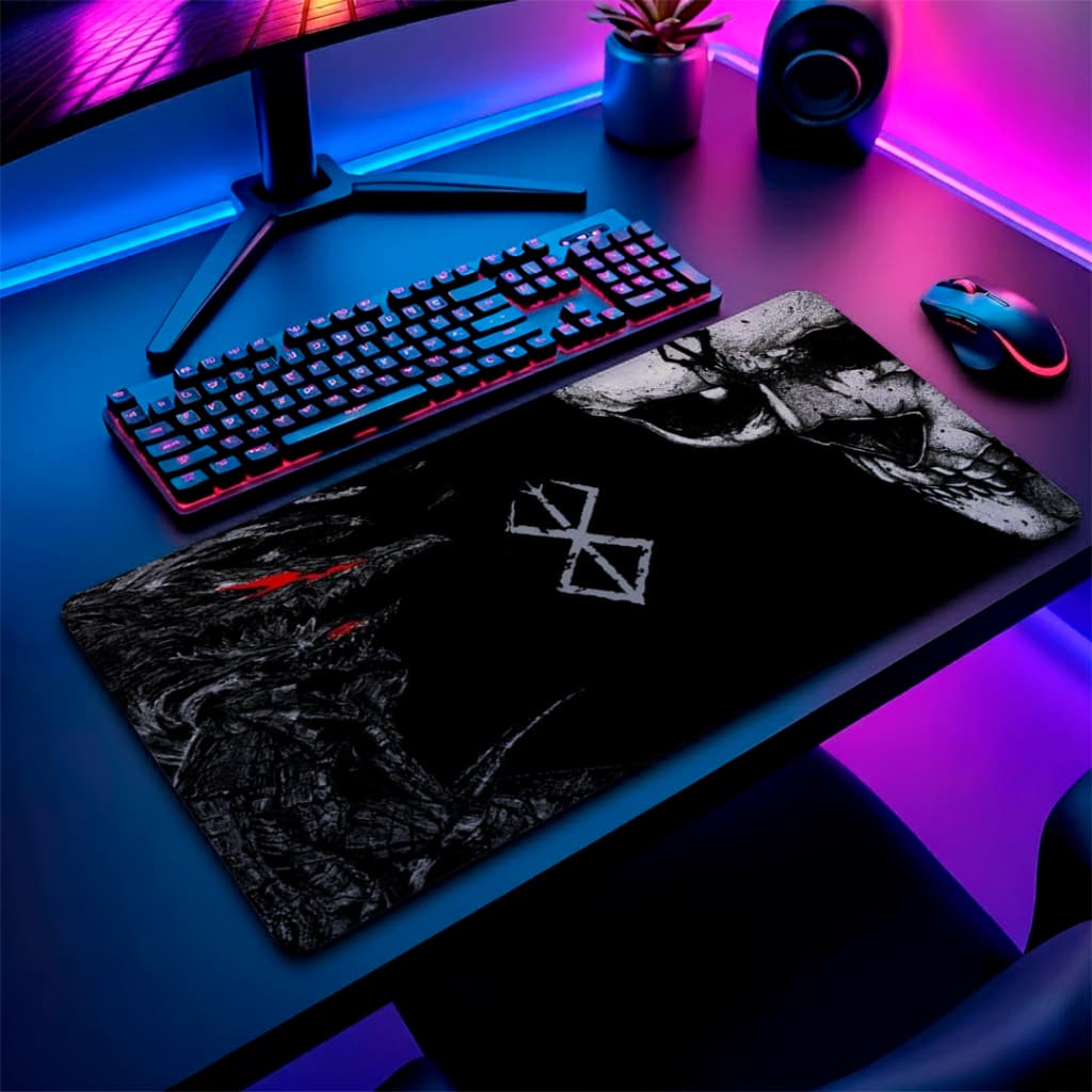 MousePad Speed Gamer Antiderrapante Bordas Costuradas Confortavel Liso Com Estampa De Anime Berserk Com Varios Tamanhos