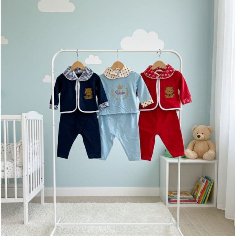 kit Pagão Recém Nascido Menino 3 kits Totalizando 15 Peças Calça Blusa Body Meia e Luva Sortidos Envio Imediato