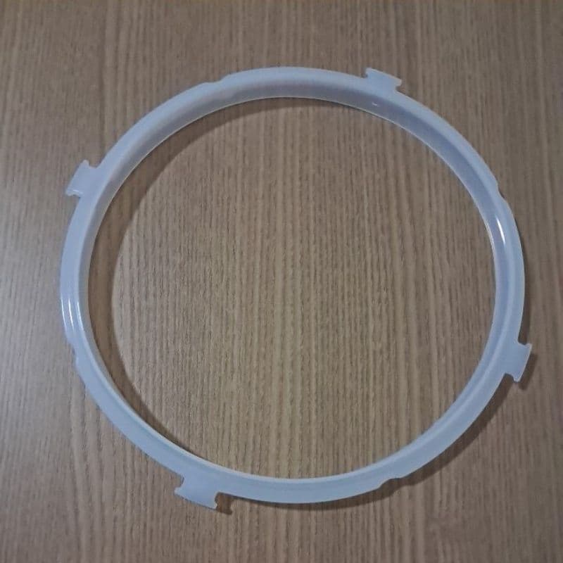 Borracha de Silicone com Encaixe para Panela de Pressão Elétrica 5 e 6 Litros Modelo com travas laterais, de Silicone
