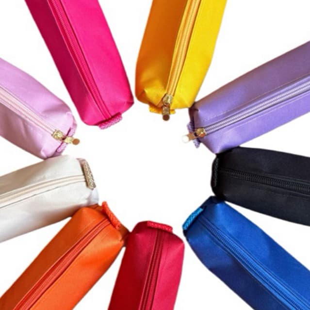 Estojo Escolar em Tecido impermeável diversas cores com zíper