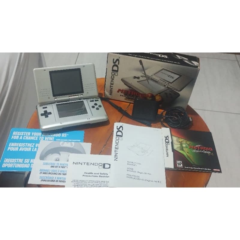 portátil Nintendo ds Metroid prime Hunters