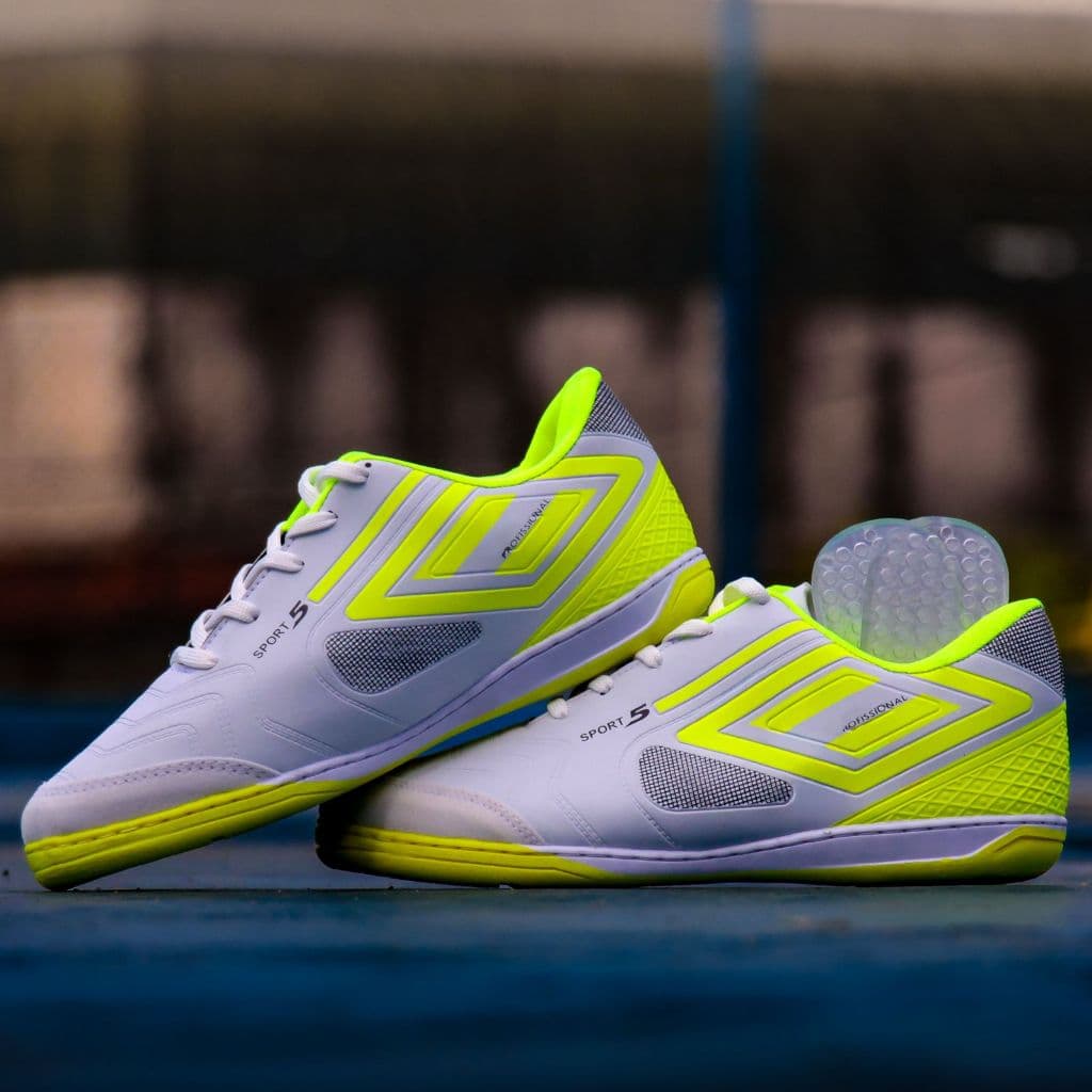 Chuteira Futsal colada e costurada maçia oferta unica Salão PROFISSIONAL sport5