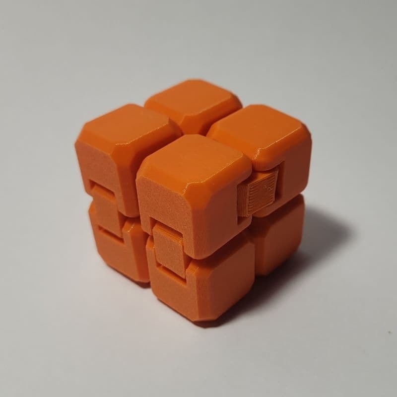 Cubo Infinito – Fidget Brinquedo de Mão Antiestresse | Alivia Ansiedade e Ajuda na Concentração