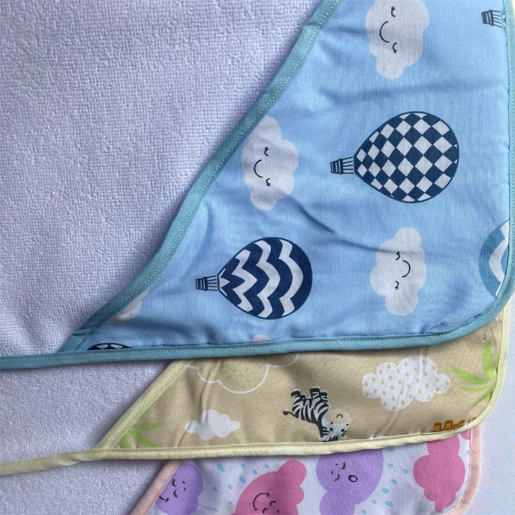 Kit c/ 2 Toalhas De Banho Para Bebê Com Capuz Tecido Macio Menino e Menina