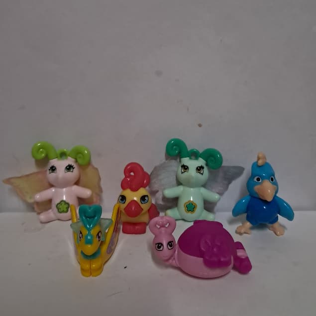 MINIATURAS COLECIONÁVEIS KINDER  OVO SEMINOVOS (DIVERSOS)