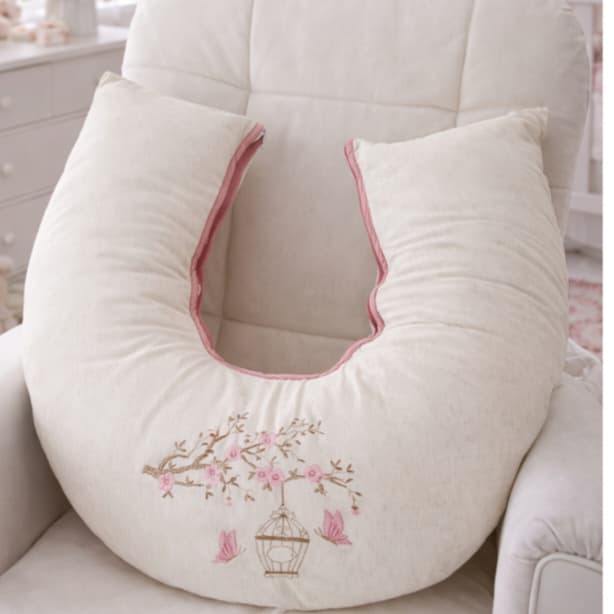 Almofada Amamentação Linho Luxo 100% Algodão Grande  com Zíper Bordado  Menino e Menina