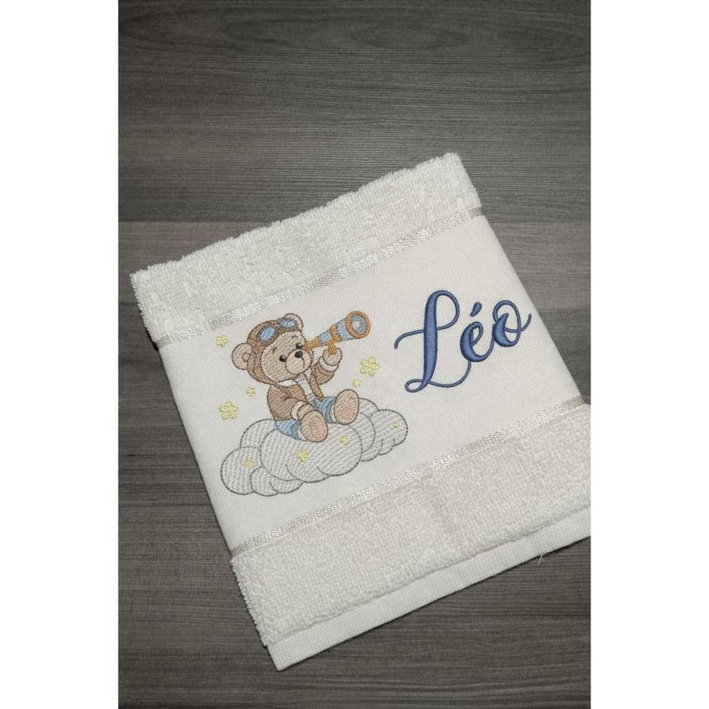 Toalha de Lavabo Infantil Felpuda Bordada Personalizada com Nome
