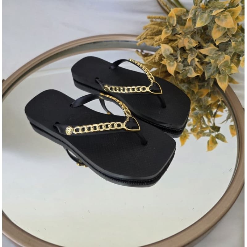 CHINELO FEMININO ADULTO COM ENFEITE DETALHADO