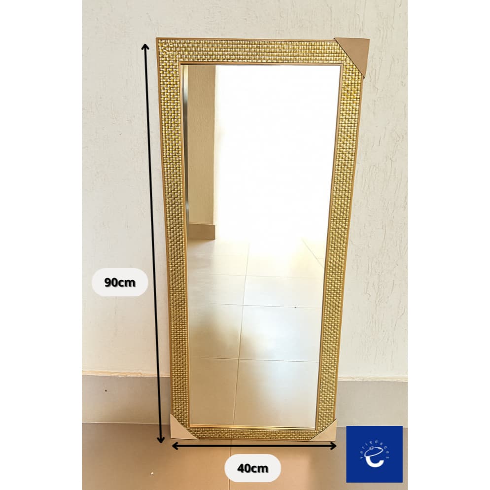 Espelho 40x90 DOURADO Com Moldura Decorativa Em Madeira e Parte Traseira com Eucatex, Sem Grau