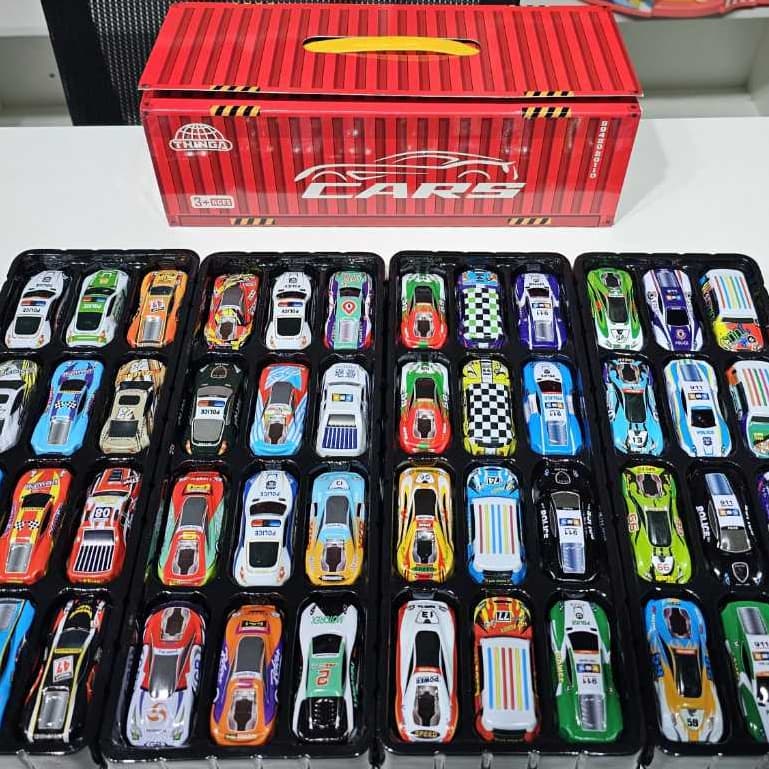 Kit 48 Carrinhos com Fricção Feitos de Lata Metálica Colorida 8758  | Caixa Container que Vira Pista