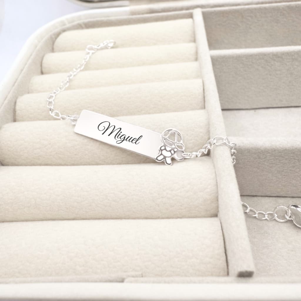 Pulseira Infantil Personalizada Com Boneco Menino Menina Com Gravação Nome Prata
