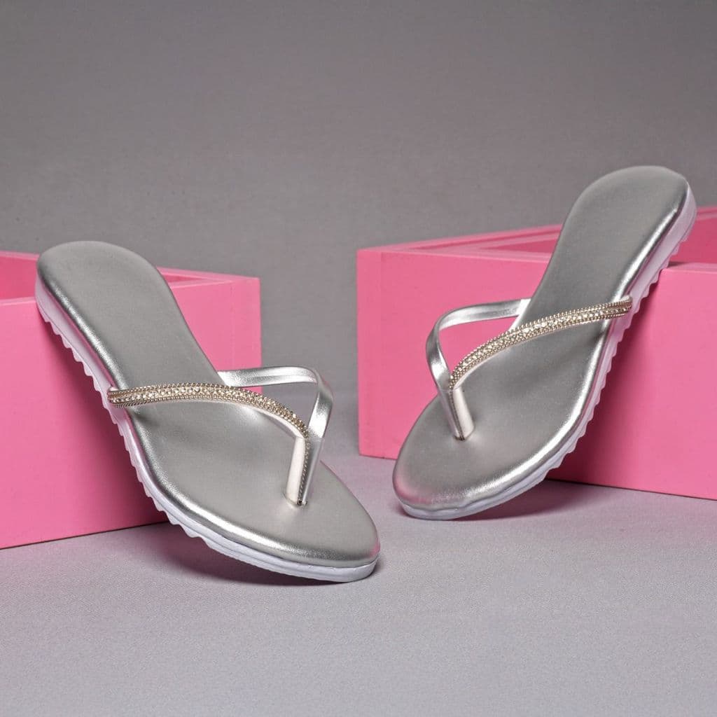 Chinelo Infantil Rasteirinha Modinha Kids do 26 ao 32 Tiras de Strass Solinha PVC Resistente Lançamento