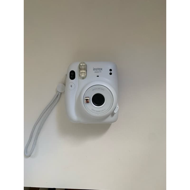 brechó | câmera instantânea instax mini 11 branca