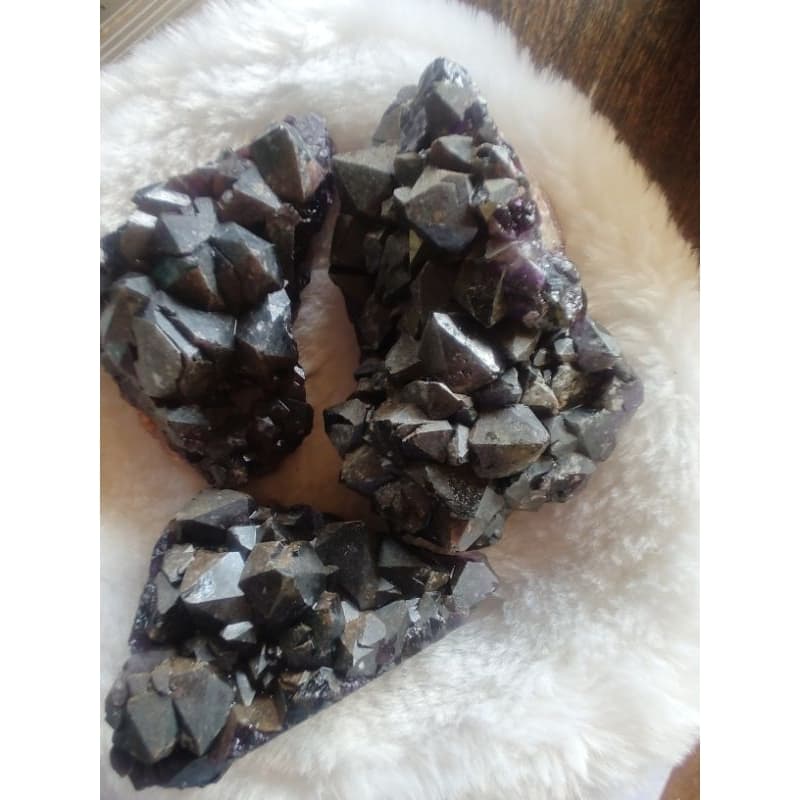 Ametistas Roxas escuras,Drusas , Coleções , Peças  100/150 Gr, Comprimento de 8 cm.