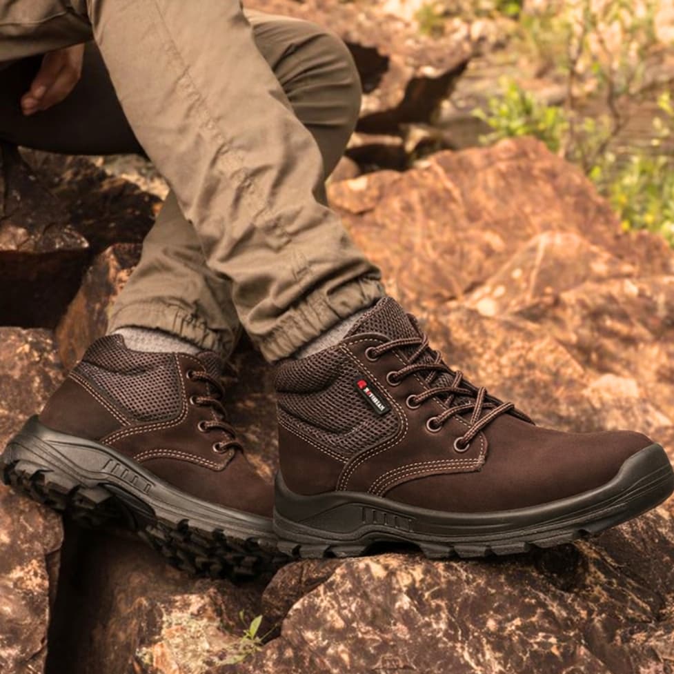 Bota de Segurança Masculina Bracol Tipo Tênis Coturno Adventure