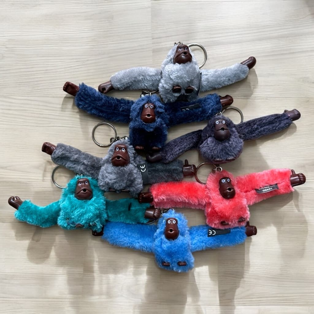 Chaveiro Pingente Pelúcia Macaco Macaquinho para Bolsas Mochilas Chaves