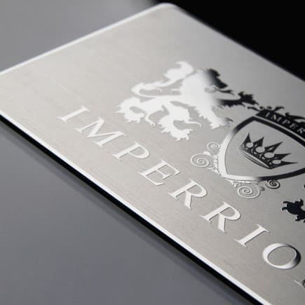 Cartão de Visita Premium 300g Verniz Localizado Laminação Fosca | 1000 unid Personalizado com Arte Grátis