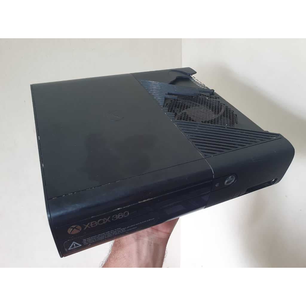 Xbox 360 Super Slim 4gb Somente O Console Não Liga! A3