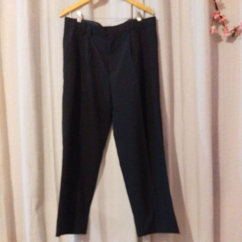 Calça Uniforme Social masculino Preta Tamanho 44 grande (cintura 96)