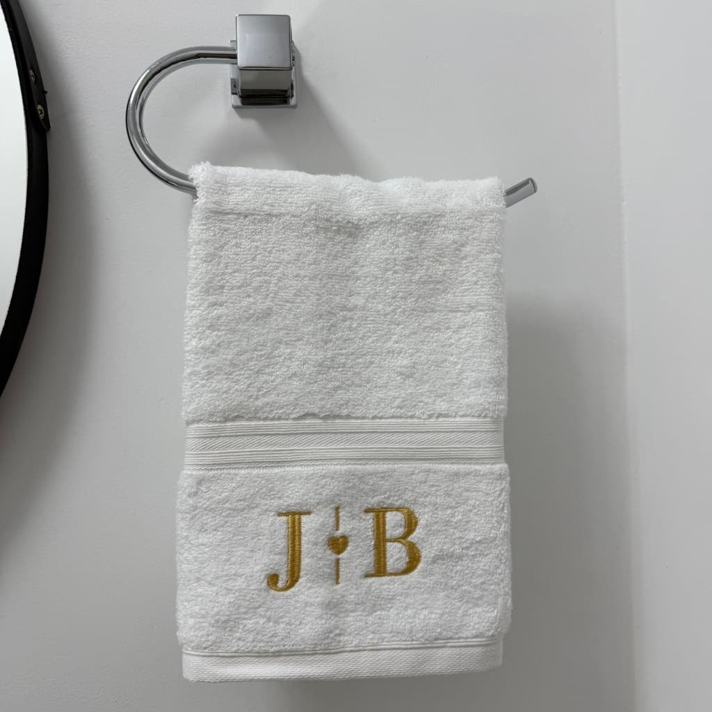 Toalha de Lavabo (mão) em Algodão Egípcio com Bordado Personalizado - Iniciais Casal