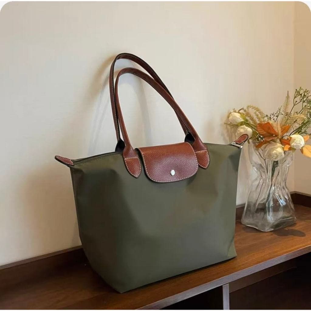 Bolsa Feminina Dobrável de Nylon impermeável com alça Reforçada ,para o trabalho diária