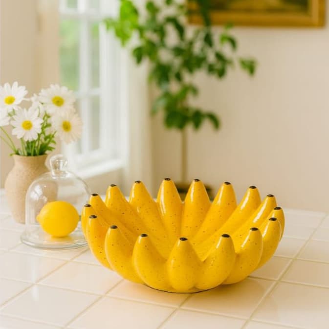 Fruteira Formato de banana em Cerâmica Decorativa Grande Centro de Mesa