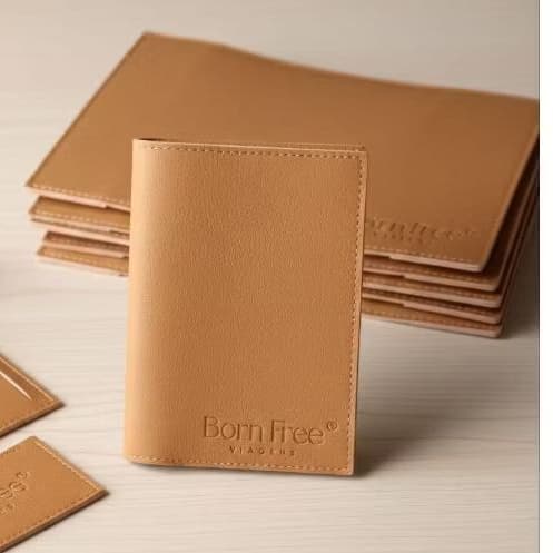 KIT  75  CAPA PORTA PASSAPORTE PERSONALIZADO COM LOGOMARCA BRINDE CORPORATIVO