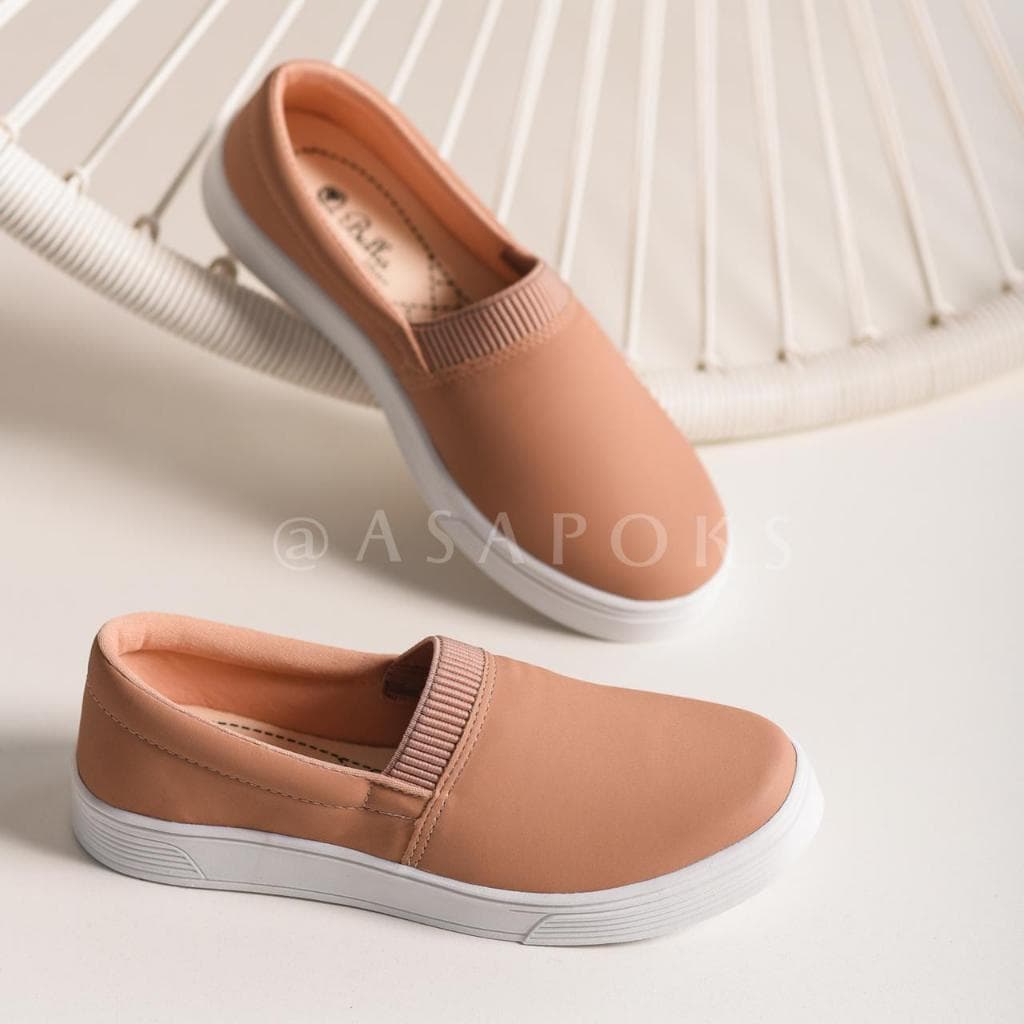 Tênis Sapatilha Slip On Feminino Leve e Confortável Sola Baixa ideal para o dia a dia Envio Imediato
